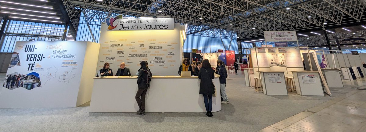 UTJeanJaures's tweet photo. C'est parti pour la dernière journée #infosup2024, ouverte au grand public, sur le stand #UT2J dans le hall 3 du MEETT. 📍
Venez découvrir et échanger sur nos formations, nos diplômes, notre vie étudiante, nos campus, les débouchés... C'est-à-dire à peu près tout ! 🤗🎓 https://t.co/OGOyxn9akc