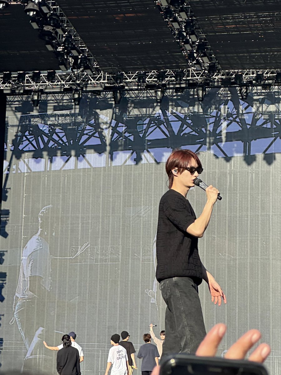 hanniiverse's tweet photo. JUN SOUNDCHECK 🔥

#SEVENTEENinBULACAN 
#FOLLOW_TO_BULACAN https://t.co/dVL4G2VnhQ