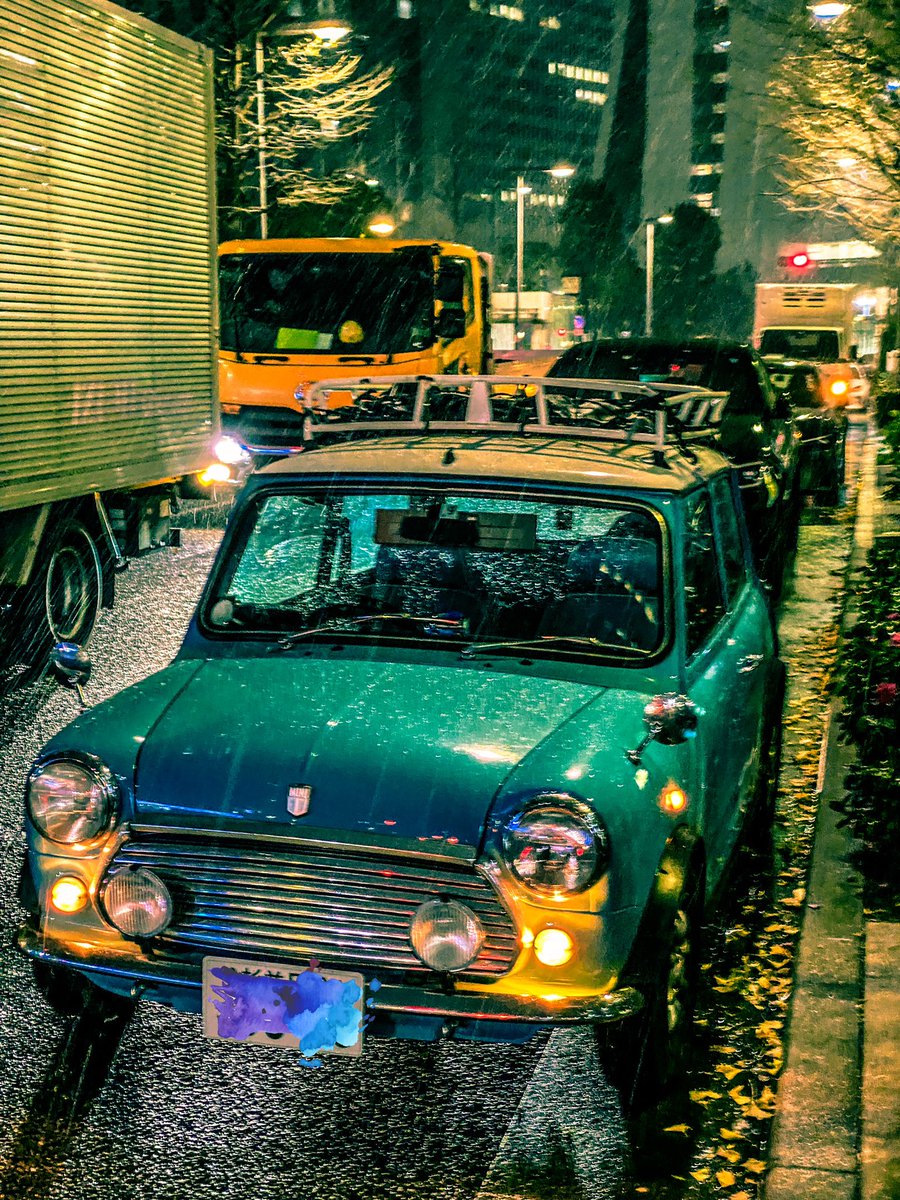 asikoh009's tweet photo. めっさ雪☃️
冬とMINI🇬🇧🚙
#雪 #新宿 #MINI #minicooper #minijapan #MINIChristmas #winter #MT #surfblue #surfbluemini #mini好き #DrivingHomeWithMINI #classicMini #classiccars #minilove #minilovers #minigram #driveclassics #MINIJapan #MINI旅 https://t.co/LcXEi6k401