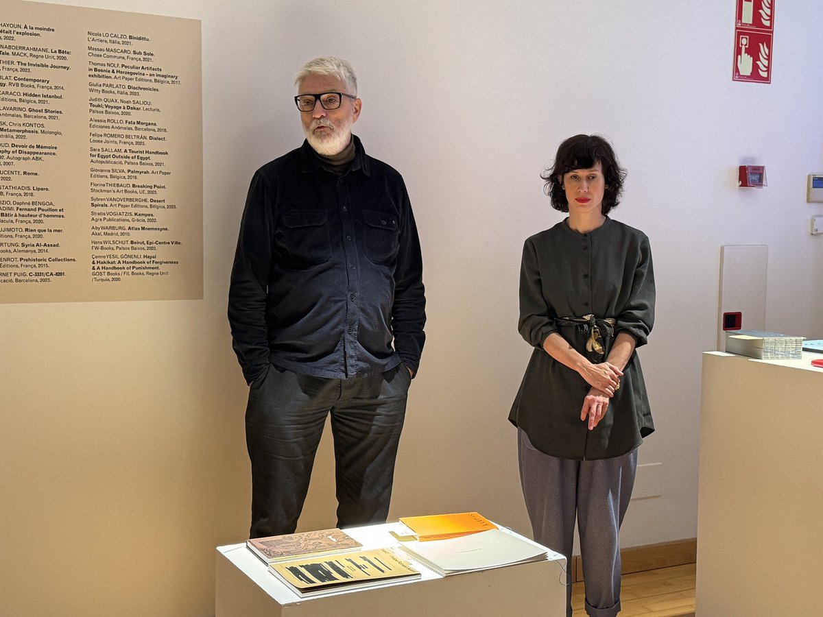 💬 Ahir vam gaudir d’una nova visita comentada a l’exposició “This Story Will Never Get Finished”, a càrrec de la seva comissària, Natasha Christia. 

☝🏻 Recorda que tens una nova oportunitat de conèixer més a fons Photobooks el 9 de febrer (19 h) al <a href="/MAMTarragona/">MAMT</a>. #SCANTarragona