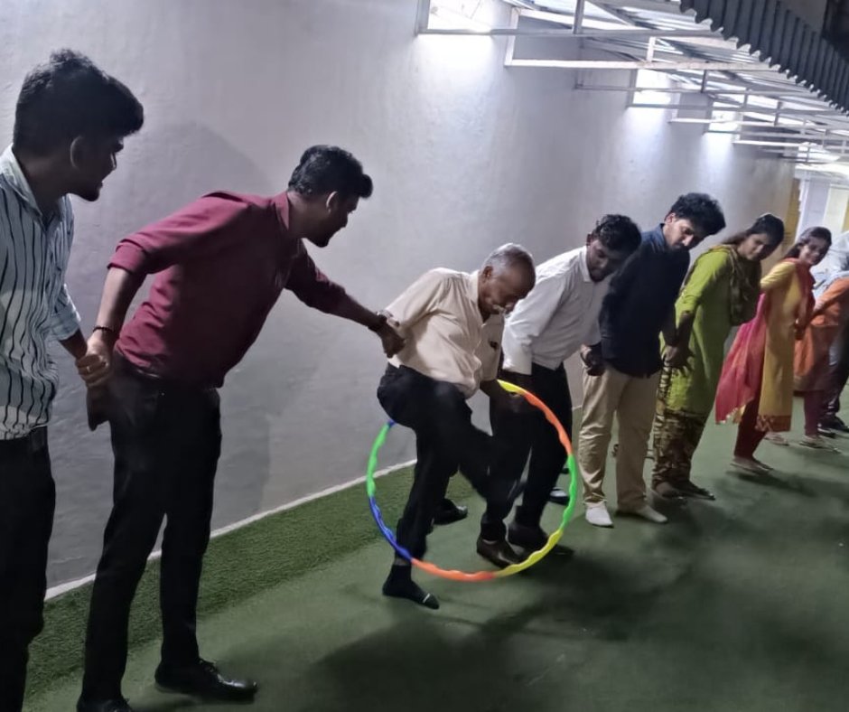 NetAccessLtd's tweet image. Pongal is just around the corner, and the festive vibes have already kicked in at #NetAccess! 🌾✨ We&apos;re already immersed in the joy and celebration. Take a look at the glimpses of our Pongal festivities! 🌞🎉

#PongalVibes #FestiveSpirit #NetAccessCelebrates #HappyPongal