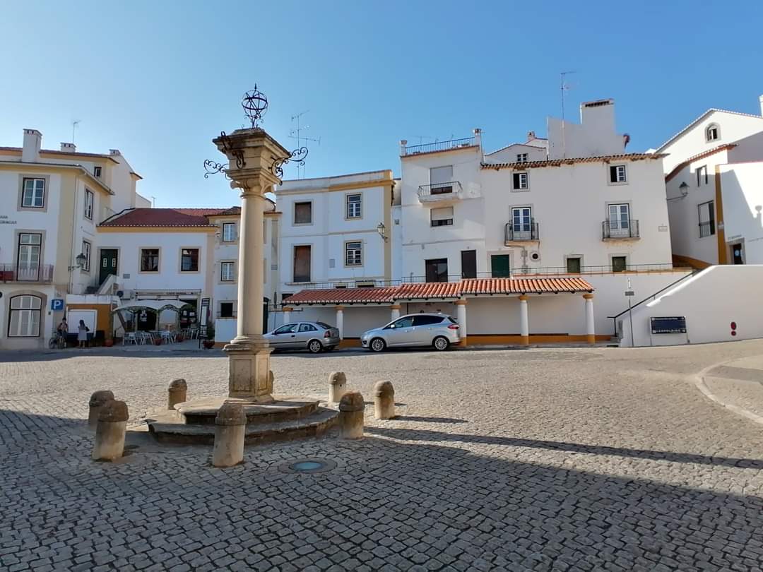 skymanuelima's tweet image. Constância é uma vila do distrito de Santarém, no Médio Tejo, é conhecida por ter sido local de residência do poeta Luís de Camões, que aqui escreveu alguns dos seus poemas líricos. 
#Constância #Santarém #MédioTejo #Luís_de_Camões #visitPortugal #travelphotography #viagens