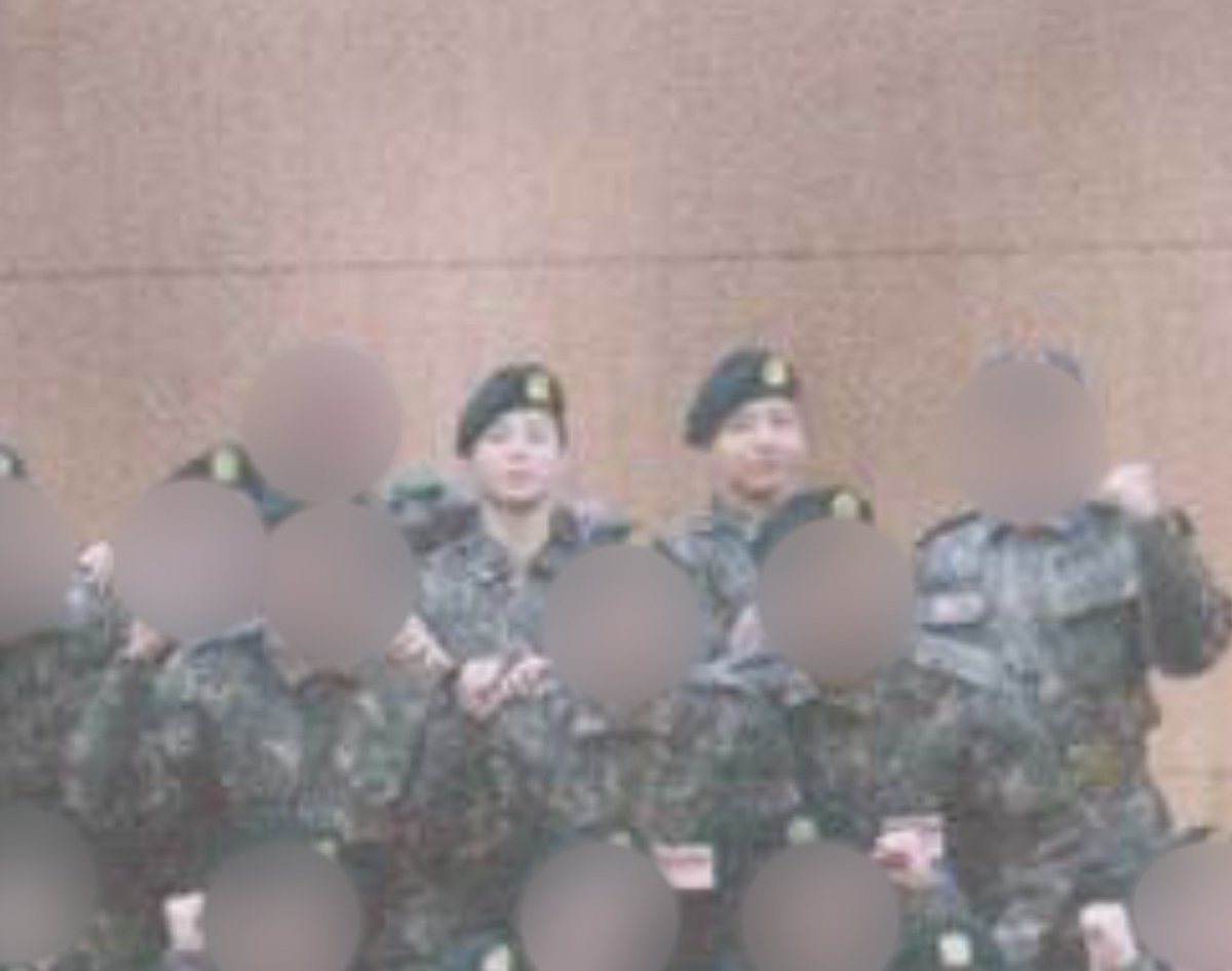 📍Hình ảnh mới nhất của JIMIN &amp; JUNGKOOK tại quân đội

#JIMIN #JUNGKOOK #BTS <a href="/BTS_twt/">방탄소년단</a>