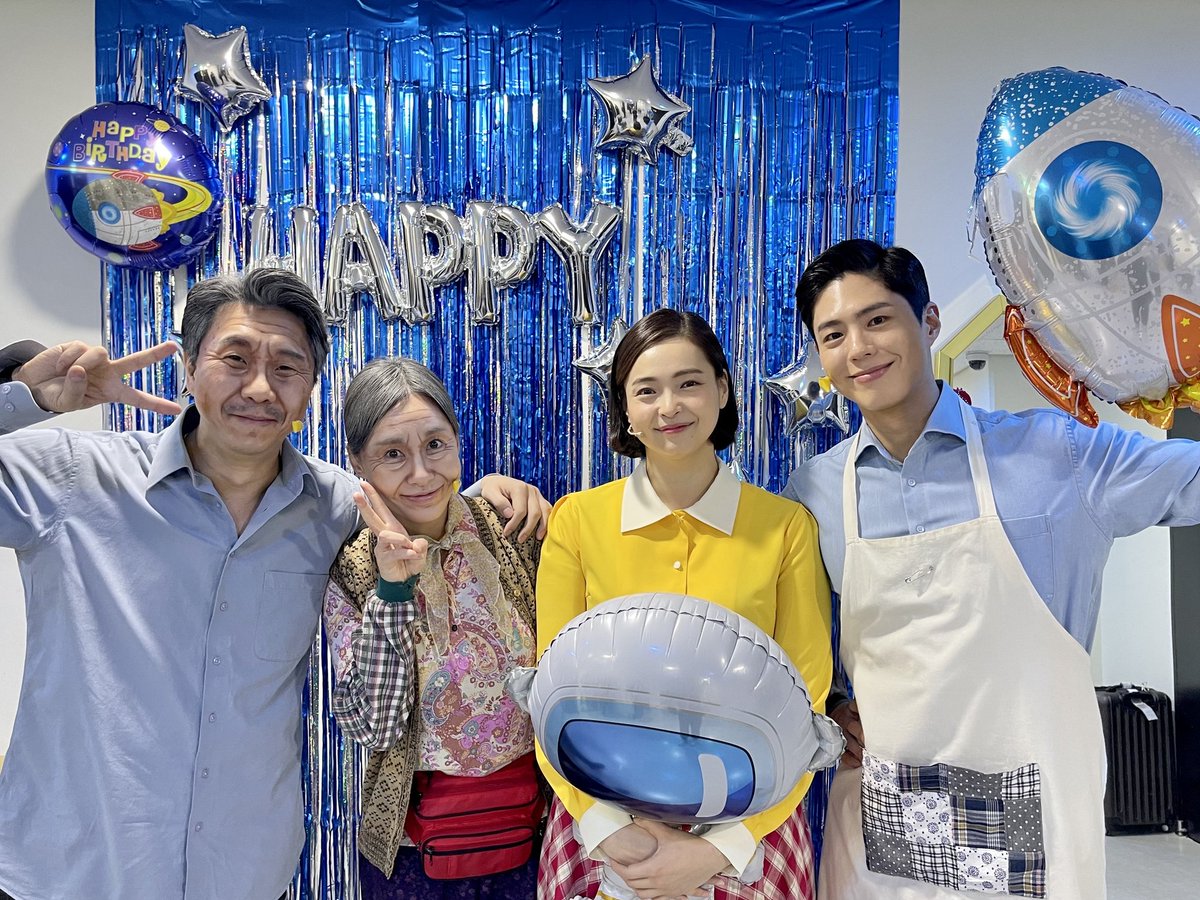 [📻렛미플라이]

🌕고민할 필요없어
때마침 렛미플라이가 유행하니까 빙고!🚀

#김태한 #윤공주 #박보검 #나하나
🔭태한남원, 공주선희, 보검남원, 하나정분의 세종 시간여행을 함께해 주셔서 감사합니다❤️

사랑한다면 렛미플라이🧁

#뮤지컬_렛미플라이
#Musical #Let_me_fly