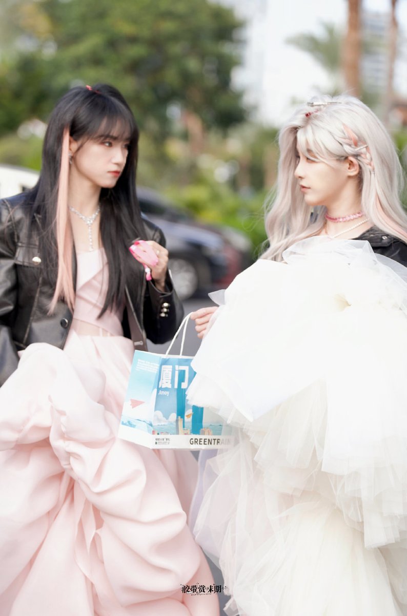Feiveel13's tweet photo. 20240113 Work in Xiamen.

OH MY GOOOD!! They are so beautiful 😖

#ftcy #caoyun https://t.co/4TXxlvSpkv