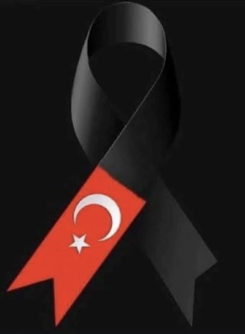 Ocaklara düşen bu kaçıncı ateş 🥺İçimiz kan ağlıyor …🩸 

#ŞehidinVarTürkiye 🇹🇷#VatanSizeMinnettar 🙏🏻💐 #TeröreLanetOlsun #YurttaBarışDünyadaBarış