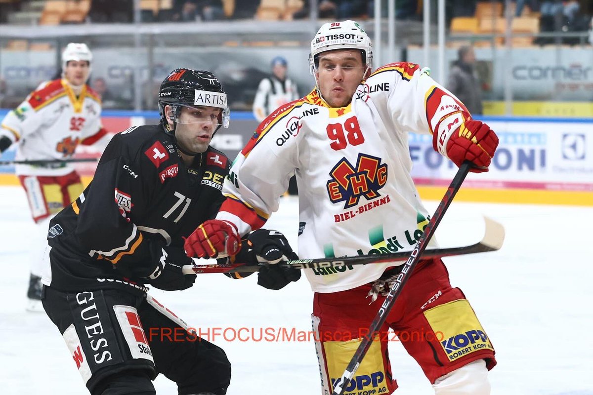 brusca73's tweet photo. @hclugano_official vs @ehcb_official 
📍Corner Arena 
🗓️ 12.01.2024
.
©️Photobrusca/freshfocus/Marusca Rezzonico
.
@postfinance_topscorer @swissicehockeyfederation @marusca_rezzonico
@freshfocus_swiss 
.
.
Tutte le foto su
.
https://t.co/zlU3V5NpTL https://t.co/MWbrJB4buX