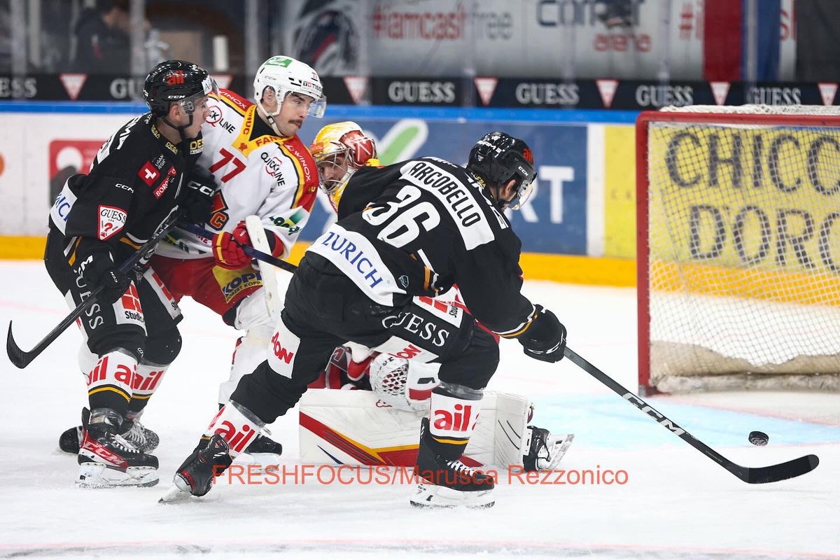 brusca73's tweet photo. @hclugano_official vs @ehcb_official 
📍Corner Arena 
🗓️ 12.01.2024
.
©️Photobrusca/freshfocus/Marusca Rezzonico
.
@postfinance_topscorer @swissicehockeyfederation @marusca_rezzonico
@freshfocus_swiss 
.
.
Tutte le foto su
.
https://t.co/zlU3V5NpTL https://t.co/MWbrJB4buX