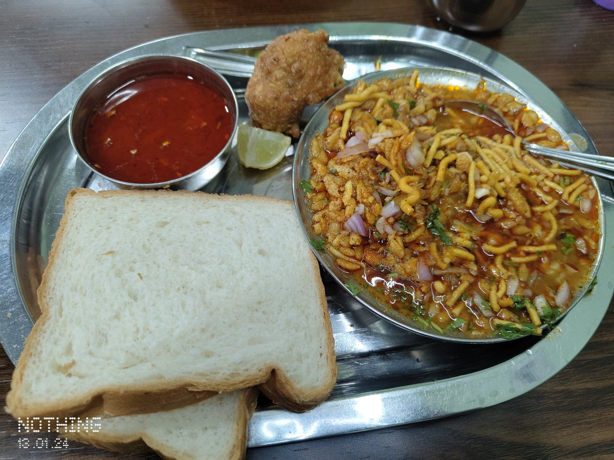ShantannuRC's tweet photo. Bedekar Misal, after ages but alls just as it was! https://t.co/FMjnDOvqGj