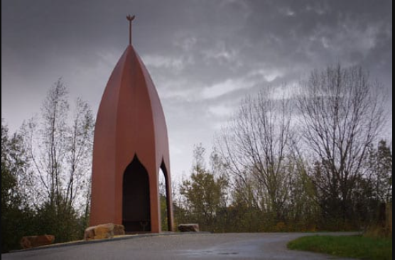 gerdivinia's tweet photo. @HAWMMuilman @jolandapikkaart De vormgeving is geïnspireerd op een bloemknop. De "tempel" is een schuilplaats voor wandelaars en fietsers. https://t.co/pXj5wPmiSp