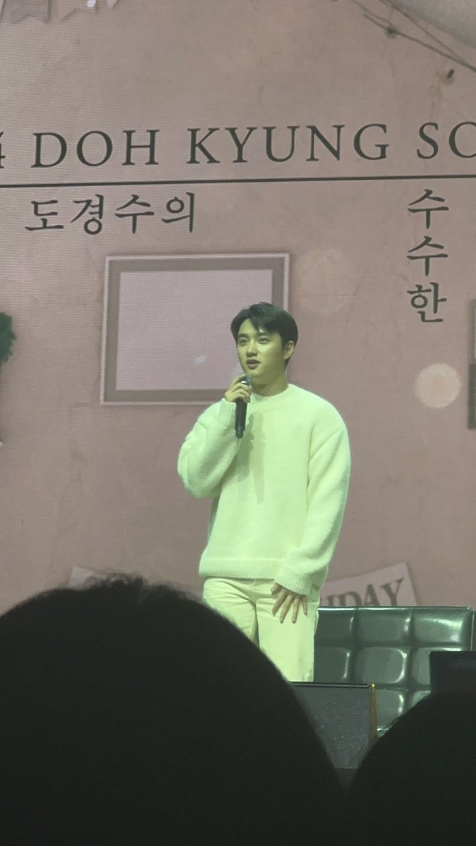 in_ksoomissedit's tweet photo. [PIC] 240113 Kyungsoo changed his outfit to all white

#도경수 #DO (D.O.) #엑소디오 #DOHKYUNGSOO @companysoosoo_ https://t.co/5pwuXH2CPe