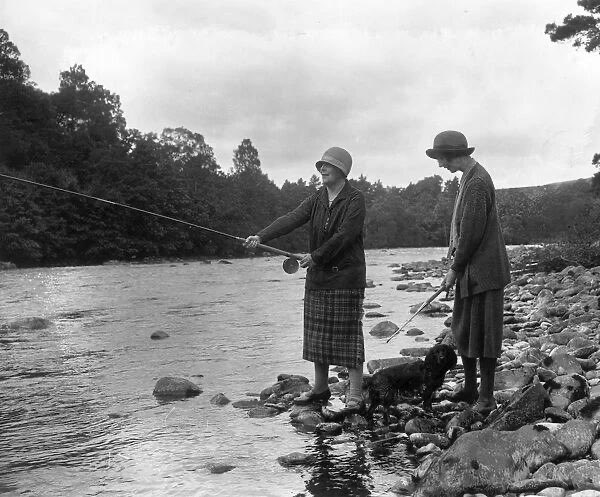 Two ladies on the Spey, August 1925