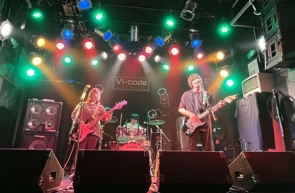 ESP_delta's tweet photo. 3組目、SPARK OUTさん終了しました!
組んだばかりのは思えない堂々としたステージでした🔥
#大阪 #ライブハウス
#ESPエンタテインメント大阪
#HOTWINTER
#中津Vi-code https://t.co/nVlQmqx8cl