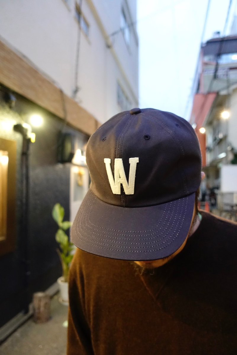 weac.さんならではの拘りが
沢山詰まった大人気のキャップ🧢

ベースボールキャップを
モチーフに被りやすいように
全てオリジナルで制作した「WEACAP ベンタイル」