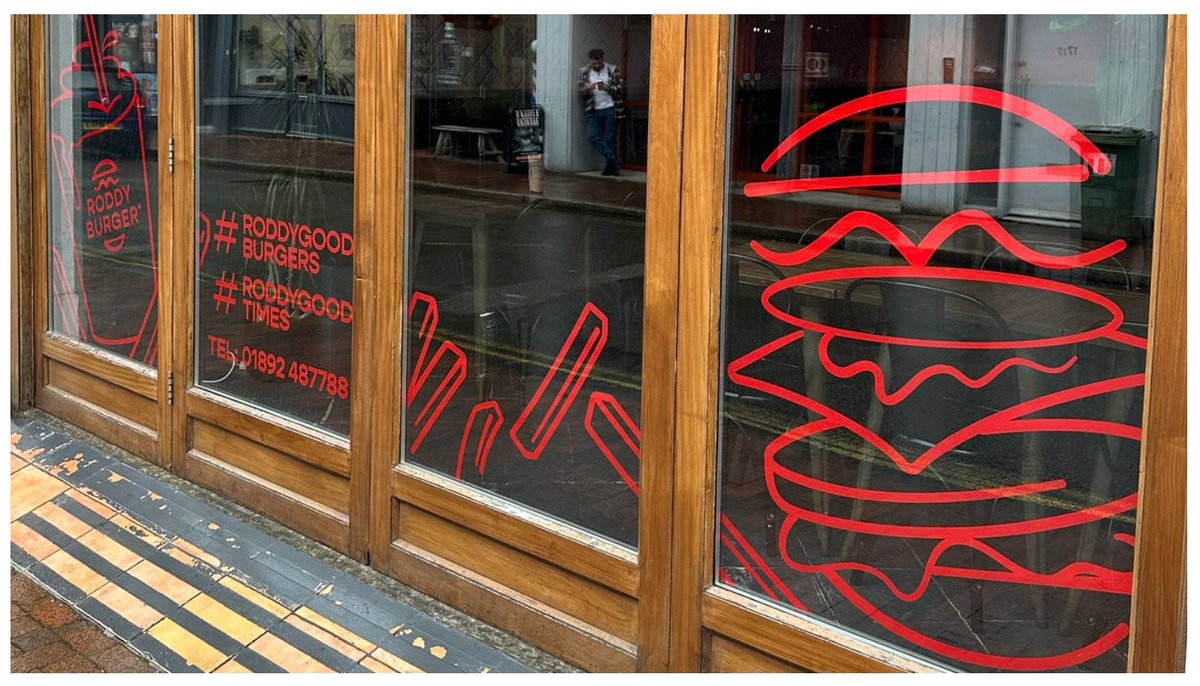 bowdesignprint's tweet photo. Window graphics for Roddy burgers

01892 522280 - info@bdpmedia.co.uk https://t.co/yiovyOmJ6V