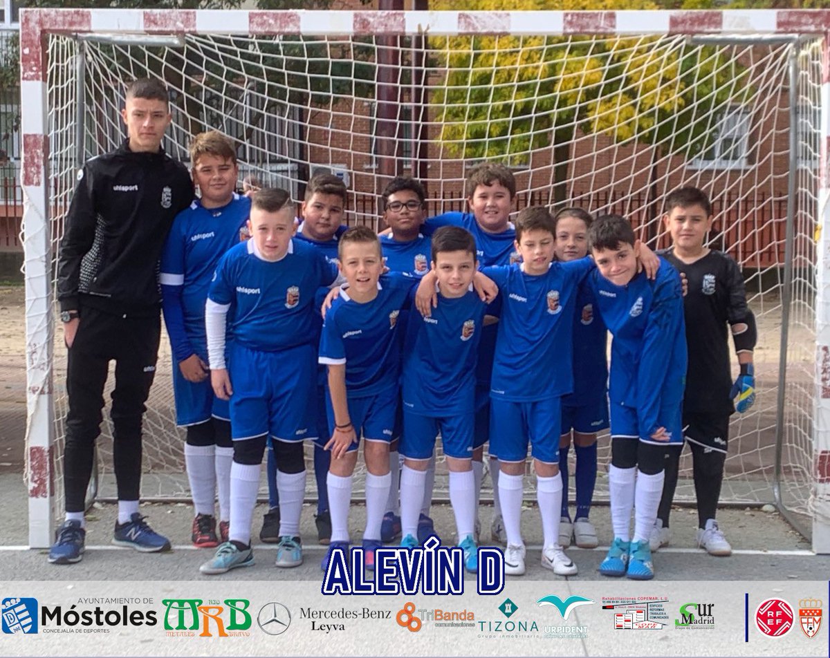 1mostolesfs's tweet photo. ⚽️💙
Príncipe de Asturias 1️⃣
ALEVÍN D 3️⃣
Partidazo de casta, ni el frío puede con estos chicos hoy…
Siempre y solo Móstoles!!!
#canteraazul https://t.co/s3DvMlhwYw