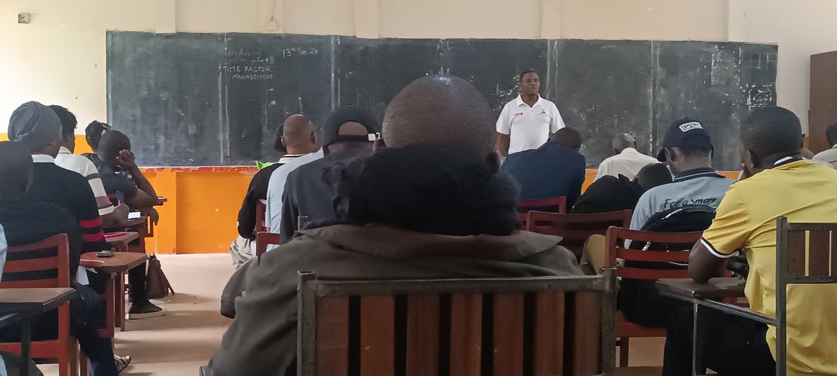 KDF_ug's tweet photo. The fourth Tax Baraza with Parish Development committees in kampala, today it's Kawempe Division. Vote of thanks to all leaders for always turning up. You are Next. #KampalaDevelopmentForum #KAMPOT #CommunityEngagement #TaxEducation https://t.co/nMgfsUV2bl