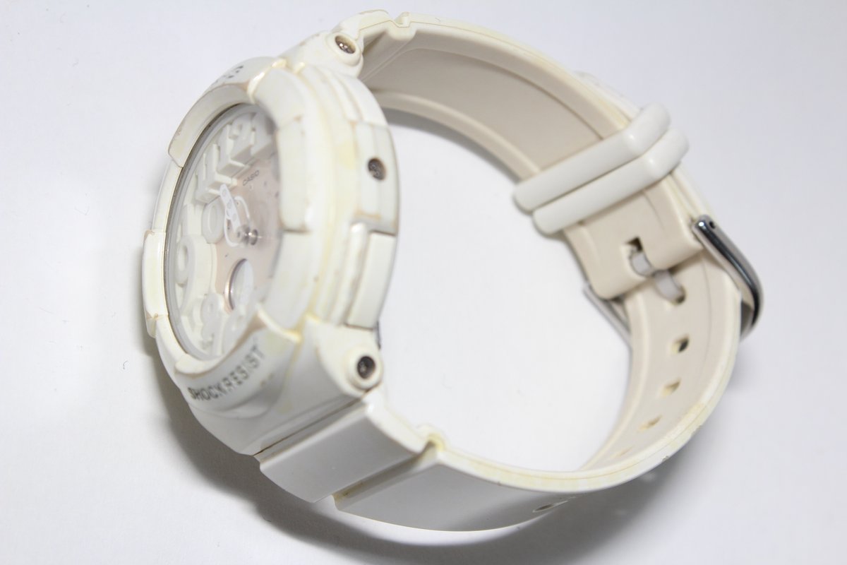 GshockTkhs's tweet photo. Do not hesitate to offer any price.  CASIO vintage BGA-131 white Neon Dial Baby-G https://t.co/LzA8kz3E9t #casiogshock #pinkwatch #watchforgift https://t.co/dhKYjdW8Rc