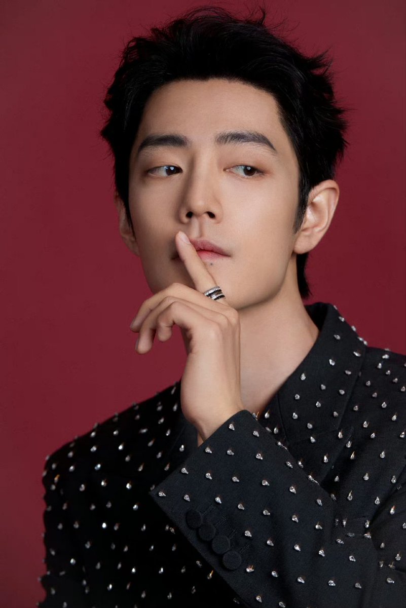 BsTueen's tweet photo. #XiaoZhanWBNight23
#XiaoZhanWBGala
#XiaoZhan
Ahhhhhhh My handsome Xiao Zhan!!! https://t.co/iy6wcA1w7U