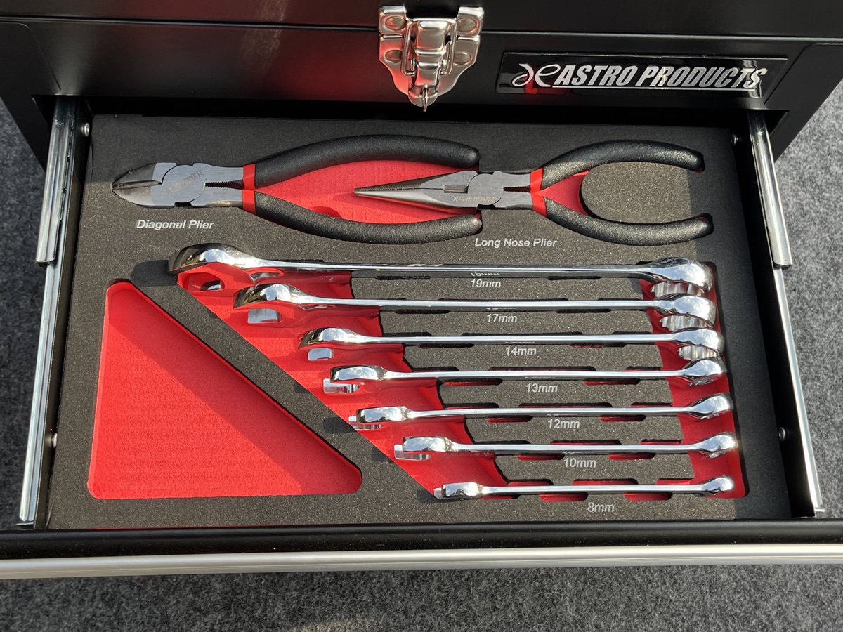 tiger1997driver's tweet image. 🎁プレゼント企画🎁
（第14回）
年末のプレゼント大盛況につき
頑張りました‼️
豪華景品です❗️

工具箱&amp;amp;工具セット

⭕️応募方法はリツイートのみ‼️

•注意
偽アカは自己防衛です‼️

締め切りは2月20日です‼️