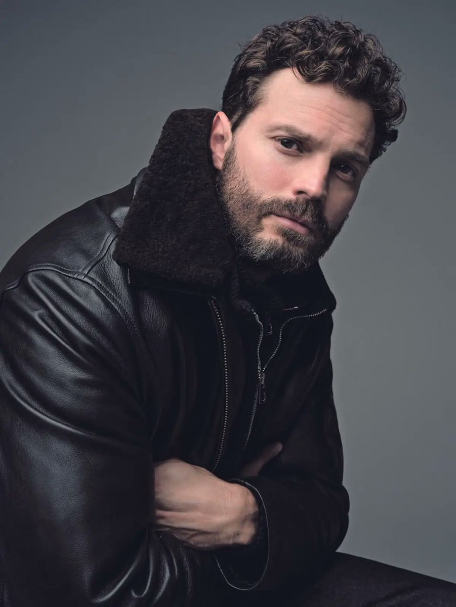 f_otografy's tweet photo. 🌟 #JamieDornan dazzles in #TheSundayTimesStyle's latest issue! 📸 Styled in luxe brands, he redefines masculine elegance. 

---> https://t.co/93RjPf70rA

#FashionIcon #Mensfashion #MensStyle 📰✨ https://t.co/JPwAZJSeBe