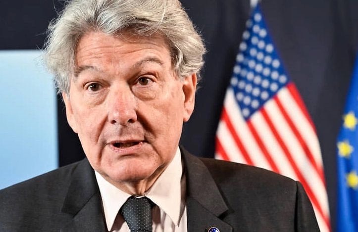 Le commissaire européen à la censure Thierry #Breton a fait des confidences à la presse, sur des sujets qui le mettent littéralement en panique ! 😂

➡️ En 2020, lors d’une réunion internationale, #Trump avait déclaré à Ursula #VonDerLeyen : « L’OTAN est morte. Nous sortirons de