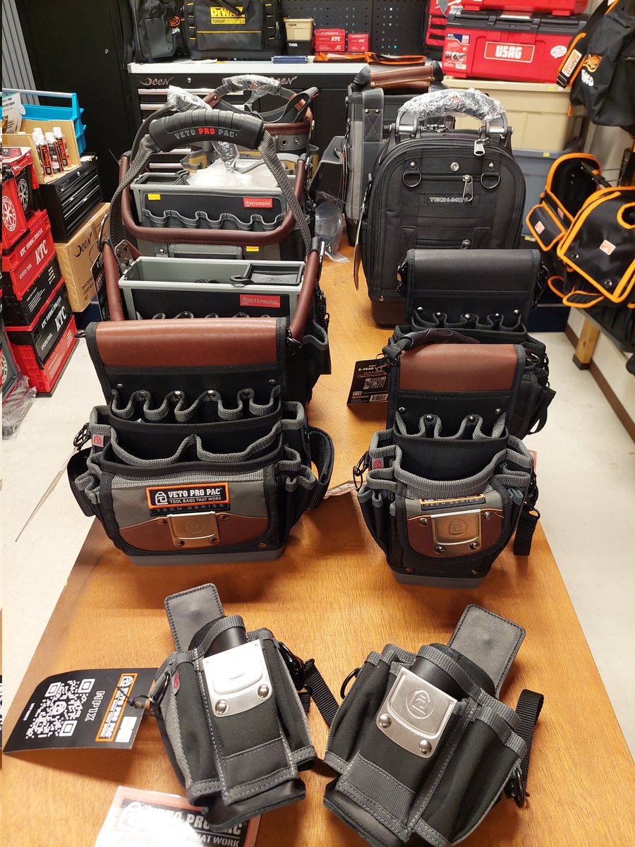 fg_kashiwa's tweet image. 話題の #VETOPRO キャラバンは
明日までです！
触ってみたかった！実物を見てみたかった！そんな皆様は是非この貴重な機会をお見逃し無く！！
 #ファクトリーギア
 #工具好き