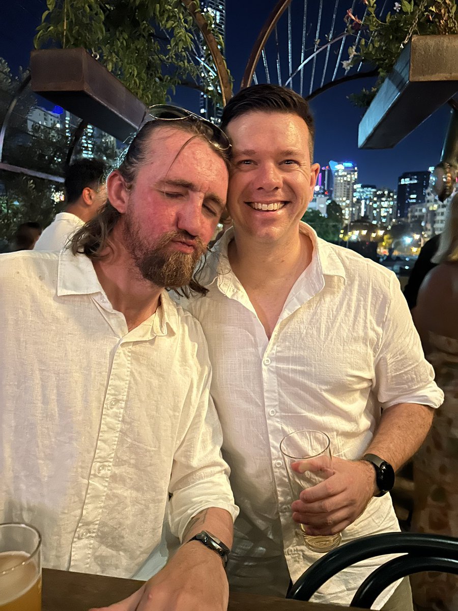 skimmytwo's tweet photo. Who remembers that time at PAX 2022 when @agnikai_god was wearing a white shirt…
@StormyAUS_ @SolPolarisV @58sevs @LogPowerslave @PrivatePancke @SassiTPB @CalDrogo__ @DanielF737 @MrElectricNick
I’m worried about tonight 😂
#GHOSTdc #GHOSTBrisbane https://t.co/PAYXUsE7vB