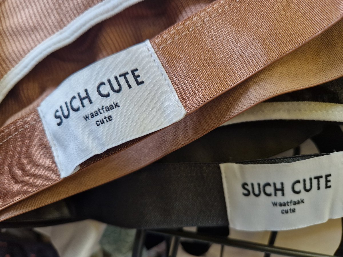 uliankado's tweet image. Я не змогла не купити😆надпис топ
#suchcute #whatafaaak_cute