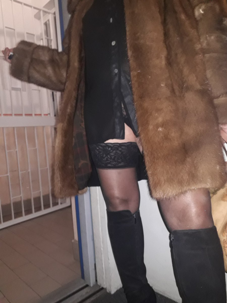 Cplada1's tweet photo. 🔞#cplada #Vm18 #Swinger #privateparty #outfit per la sersta😜😜😜 https://t.co/WgPx93P1xc