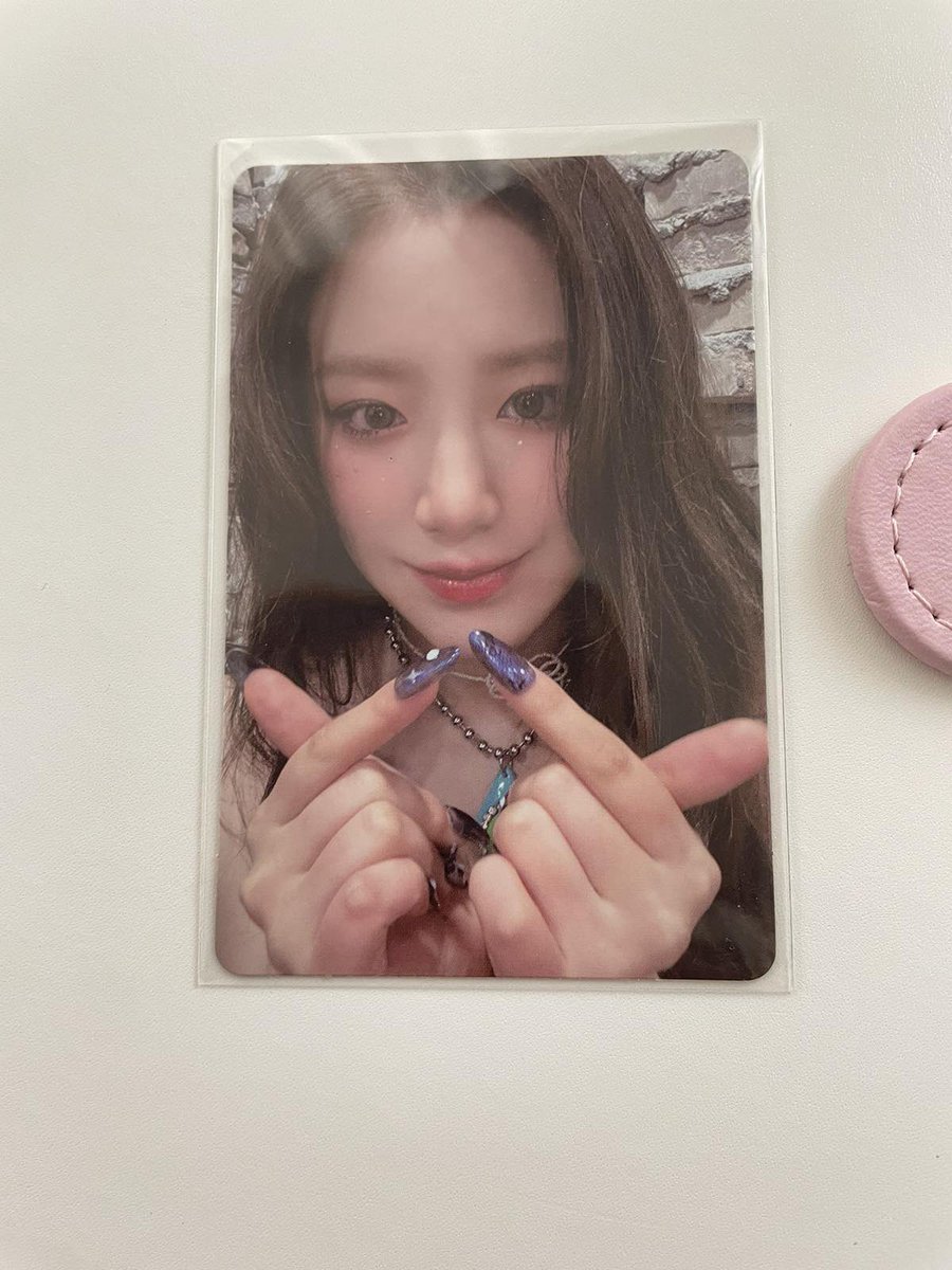 elwrss's tweet photo. • #Elssell
• shuhua gidle satis
• hasarsiz
• 250₺
• kargo: gardrops
• odeme: iban/papara
🏷: @kpoptradeselltr @trpctakas @trggbgsatis @gidlesatis @idlesatistakas https://t.co/PCpMRmJoaG