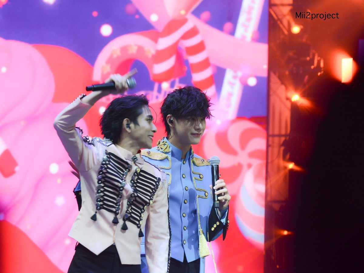 mii2projectx's tweet photo. เจ้าชายฟ้าชมพูวันนี้

@tommysittichok @jimmy_jimmoi 
#Mii2ThaiLandแดนหรรษา
#Mii2 #ยาหอมของมี่ทู
#จมอ่านว่าจอมอ #tommysittichok
#DMDLAND2 #JimmyTommy
#DMDLAND2CONCERT https://t.co/EKv3us7Xes