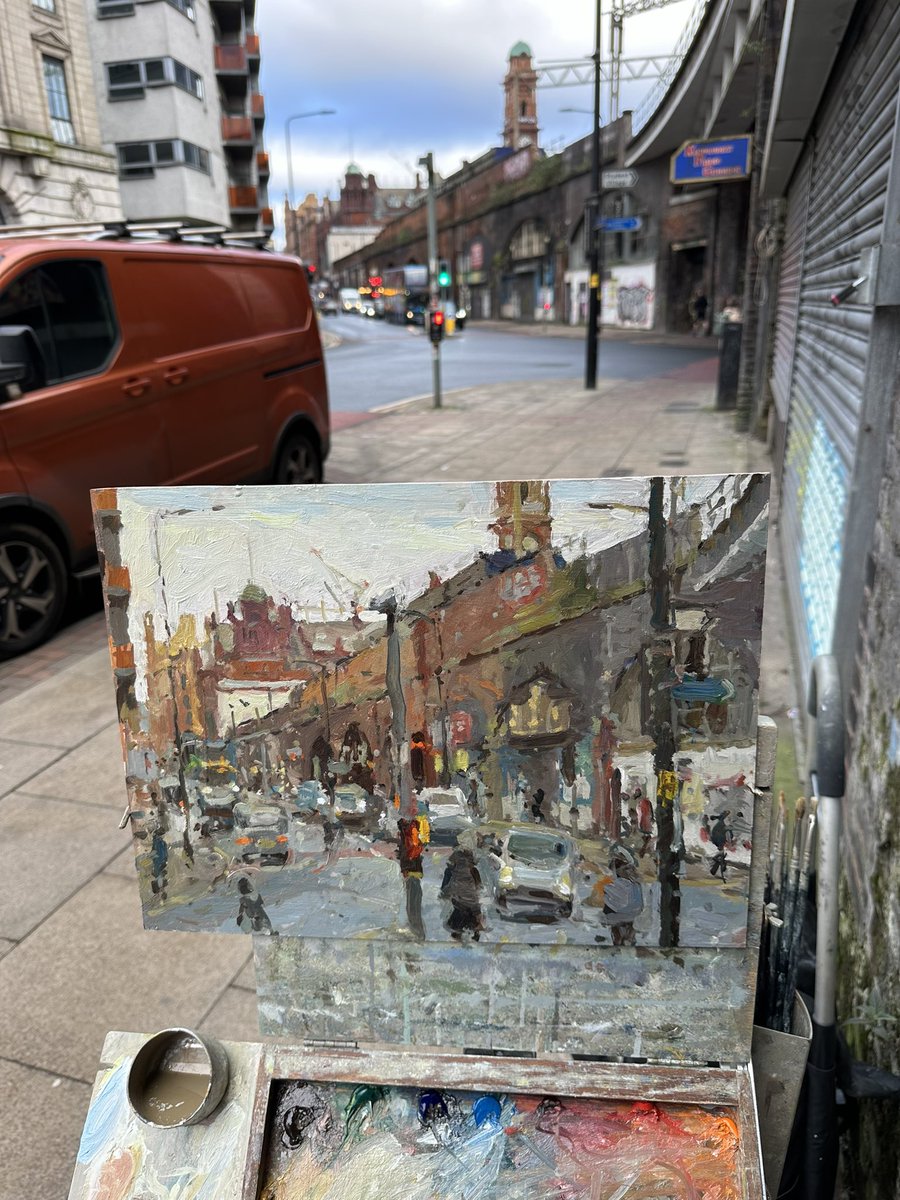 Slowly getting back into painting Manchester…good to be out! 

#manchester #northernart #pleinairpainting
