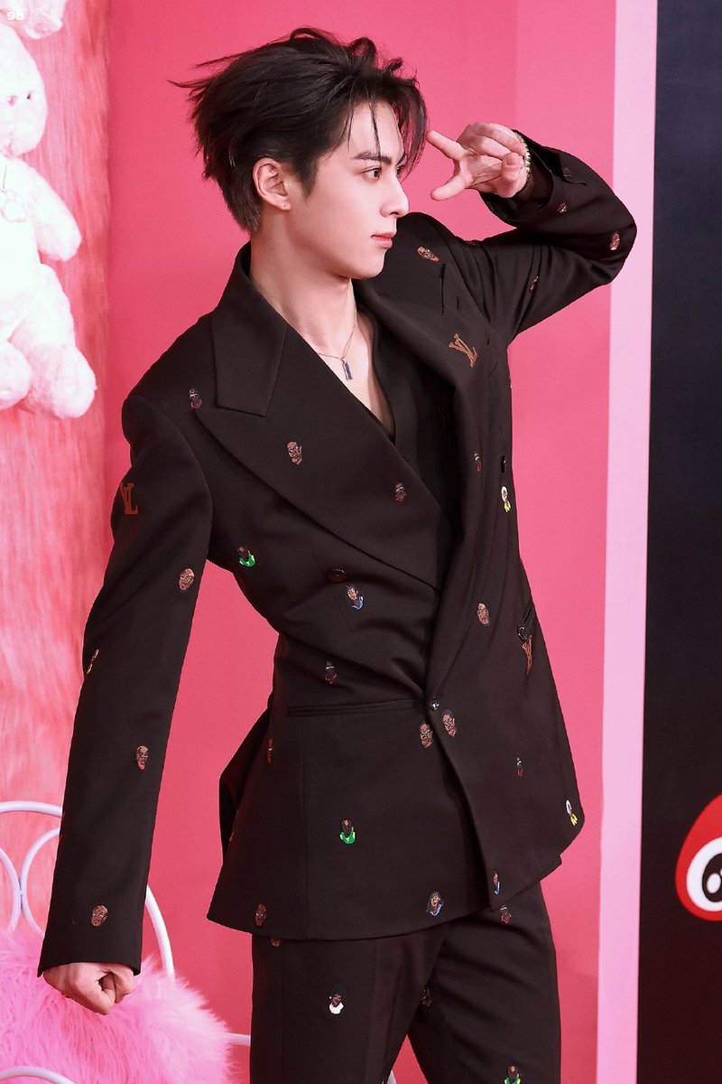 Wannawat's tweet photo. มีแต่ความน่ารัก​ฟรุ้งฟริ้งเต็มไปหมด​ 

  #DylanWangxWeiboNight2023 

#王鹤棣 #WangHedi #DylanWang #หวังเห้อตี้ #หวังเฮ่อตี้ #หวังเฮ้อตี้ https://t.co/4QFmcXKh8k