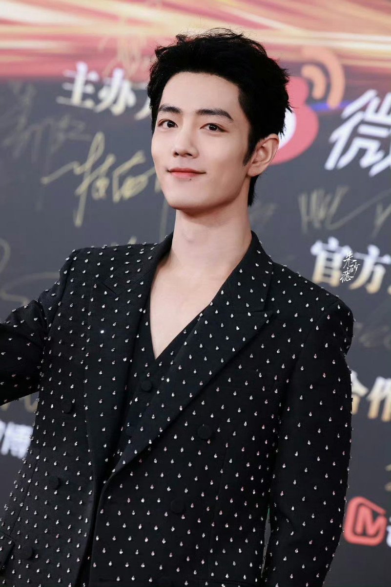 Xiao Zhan the shiniest super star tonight for Weibo night, number 1 explosive on WB hot search 🎉

XIAO ZHAN WBN GALA 23
#XiaoZhanWBNight23
#XiaoZhanWBGALA