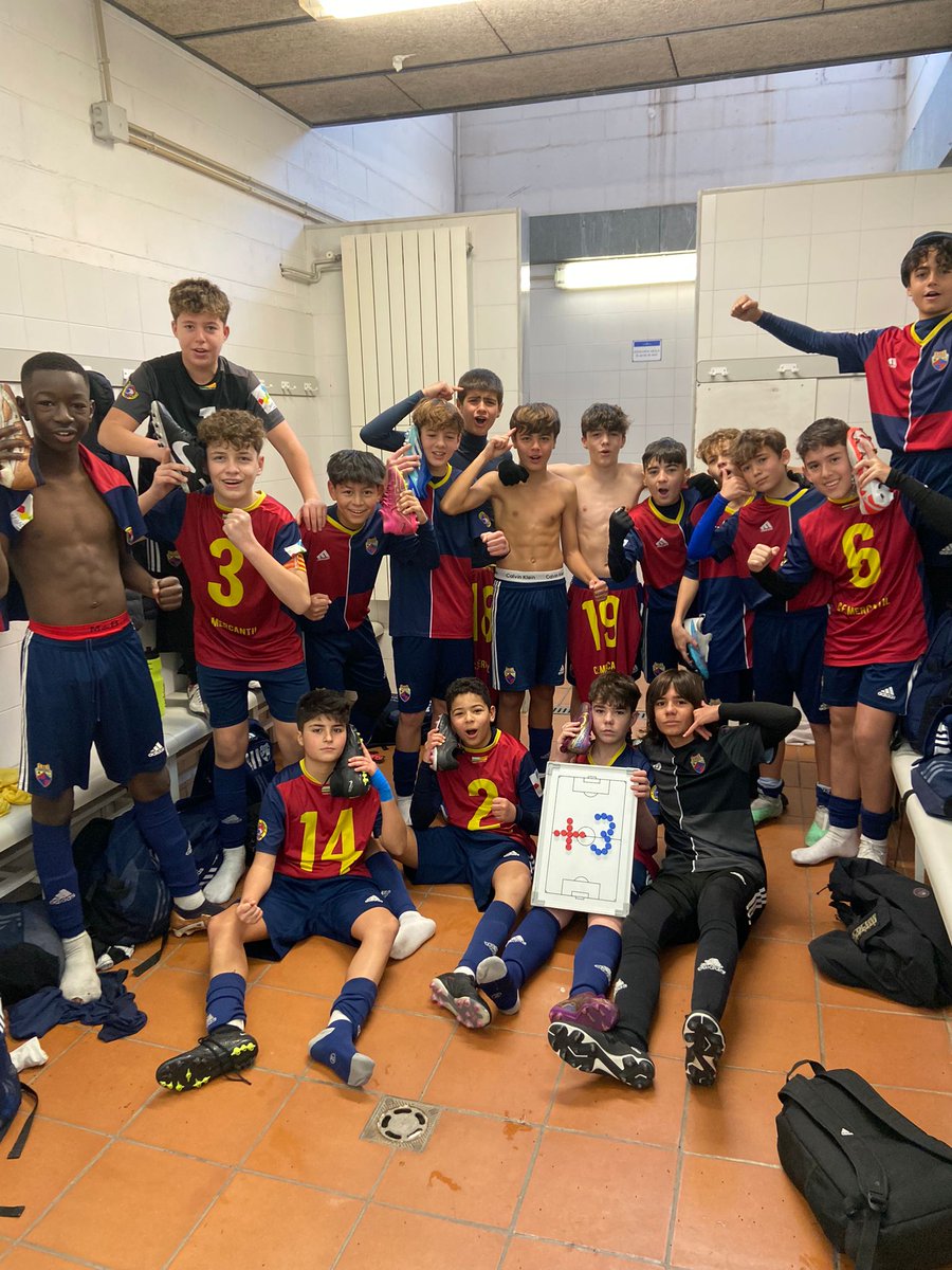 CEMercantil's tweet photo. 🔴🔵 INFANTIL "E"
🔵🔴
🏆2a Divisió
@CEMercantil 2 - @CFUCanrullRT 1.
⚽️ Moha
⚽️ Izan Parra
#CEMInfE https://t.co/TLTC3seDVe
