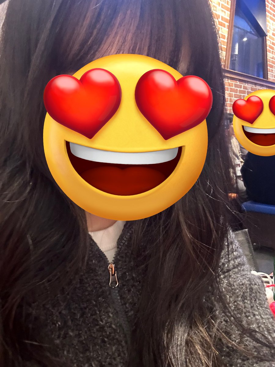 Enpeul_'s tweet photo. 나 : 다주 님!! 셀카 찍어주세요!!
닺 : 아 좋아요 ㅎㅎ!!
나 : 대신 혼자요.........
닺 : 잠시만요 제가 셀카를 많이 안 찍어봐서🥺🥺🥺🥺 (분주하게 예쁜 조명 찾아 떠나기) https://t.co/Ek5ioCuVgh