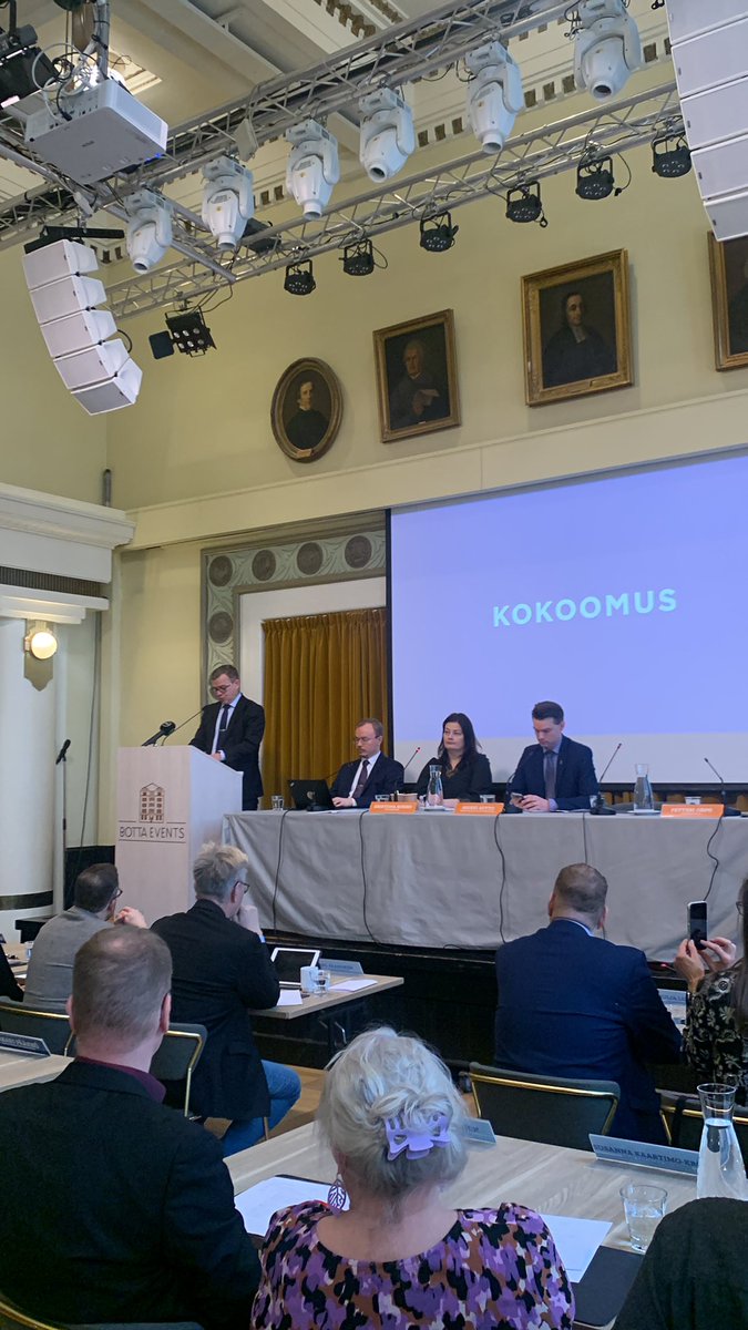 "Ilman kestävää taloutta ei ole kestävää hyvinvointia" - Petteri Orpo pitämässä poliittista tilannekatsausta puoluevaltuustolle 💙 <a href="/PetteriOrpo/">Petteri Orpo</a> <a href="/kokoomus/">Kokoomus</a> <a href="/Kokoomusnuoret/">Kokoomusnuoret</a>