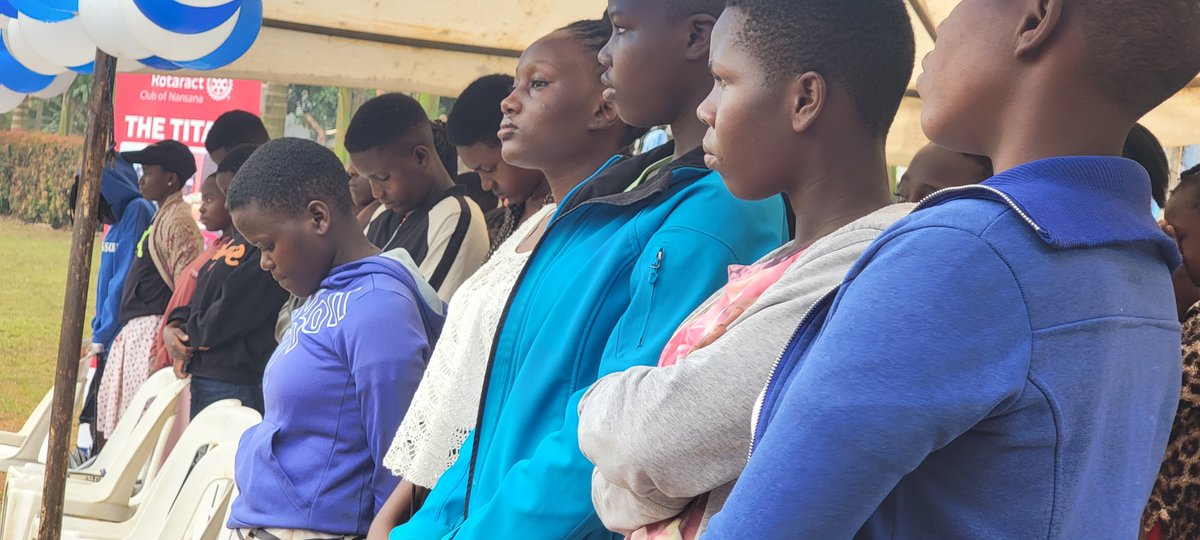 rctnansana's tweet image. Reporting live from Masengere grounds (Behind Kenjoy Supermarket Nansana) where the Community Outreach is happening, courtesy of @VisionGirlUg . We're still here till 5pm and you too can join us.
Tukulinze🤗
#HopeCreatingTitans
#CreatingHopeInTheWorld