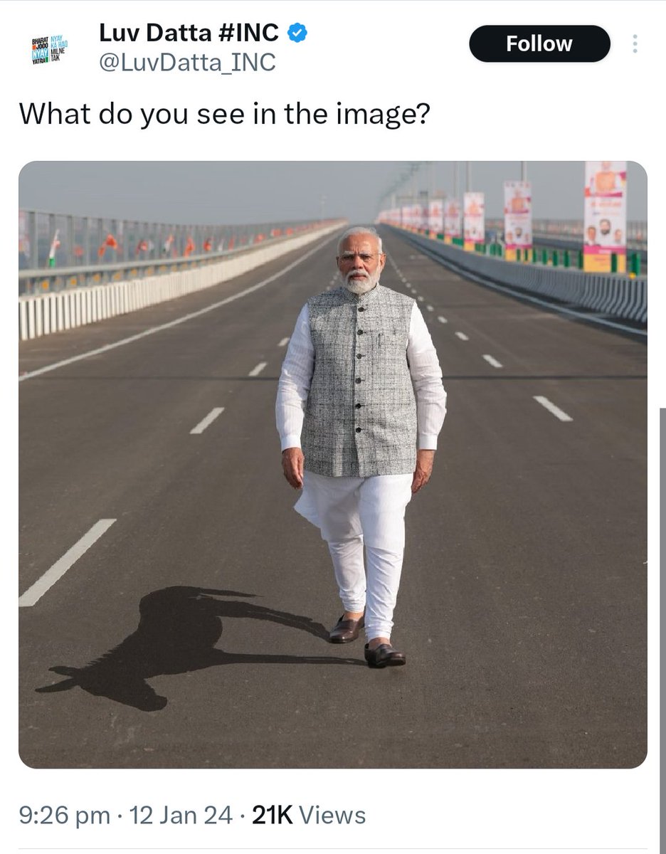 Mrsinha's tweet photo. Rahul Gandhi is PM Modi's shadow... 😯 https://t.co/lNHGzNfW3R