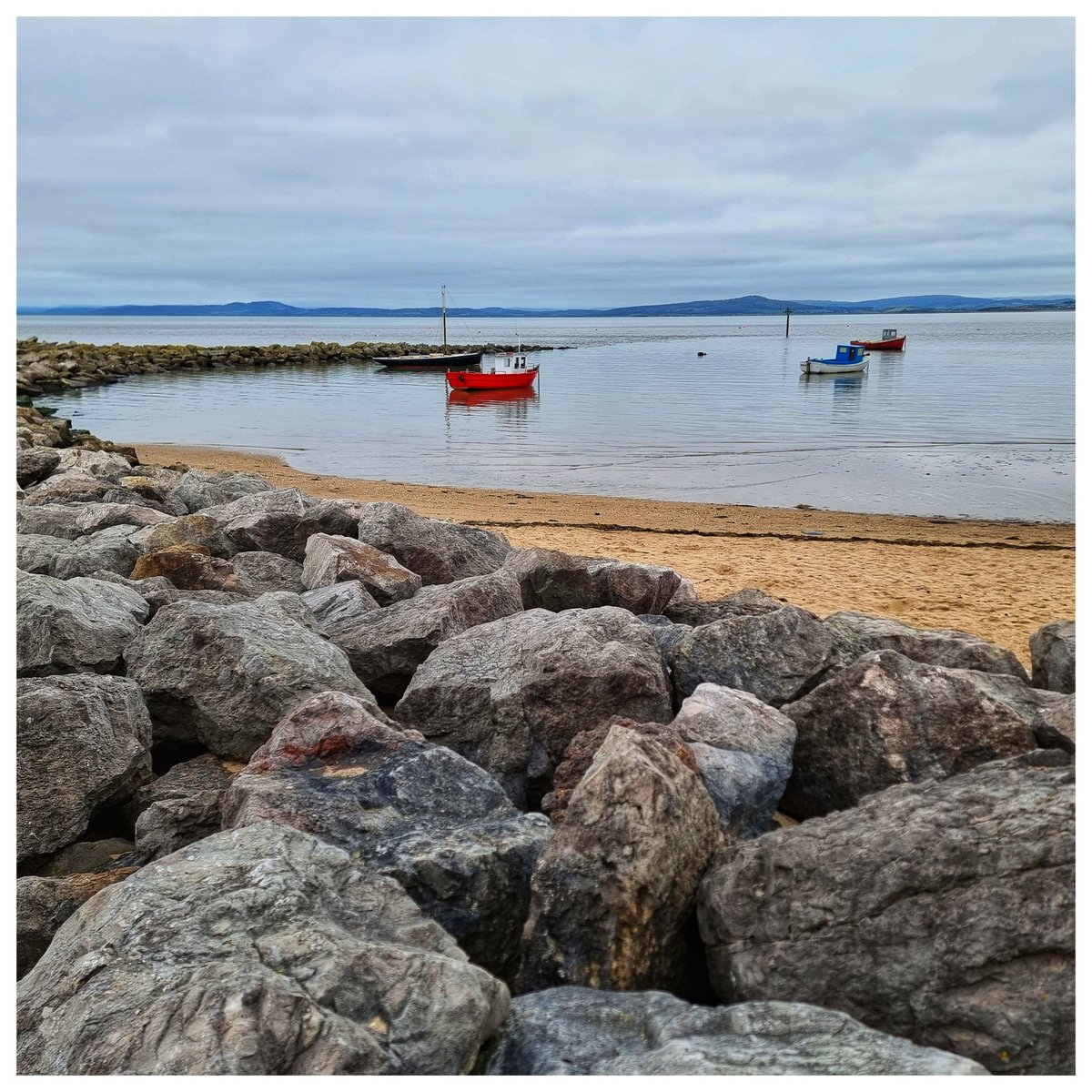 Morecambe Bay. 

#greatbritain #BritainTicket #uk_greatshots #yourcountryside #greatshots #bbccountryfilemag #galaxys21ultra #capturewithconfidence #ukroam #genuinebritain #littlepiecesofbritain #ukshots #getoutside #morecambebay #morecambe #yourebritain