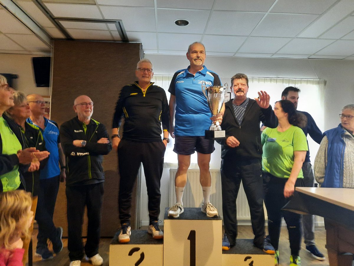 ttvTalero's tweet photo. De OldStars van Talero gaan met de wisselbeker naar huis! Frans werd 4e. Gerrie werd 2e en Marcel is de nieuwe Groninger kampioen tafeltennis! https://t.co/NxJqCuhDr7