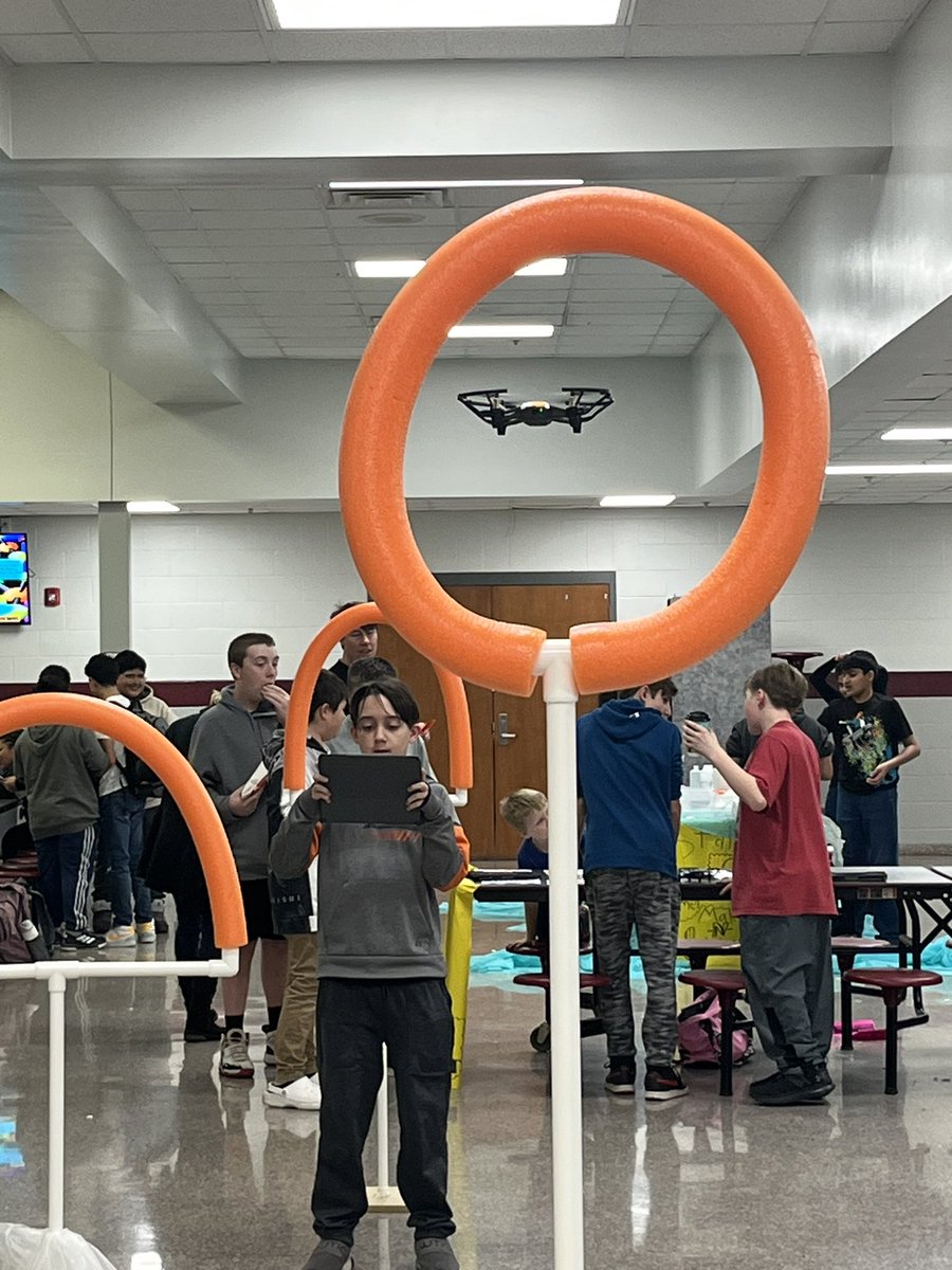 RSMS 2nd Annual Science Carnival.  Thanks to Ms. Waters and MADD Scientist Club for such a successful event.  Students having fun with science!