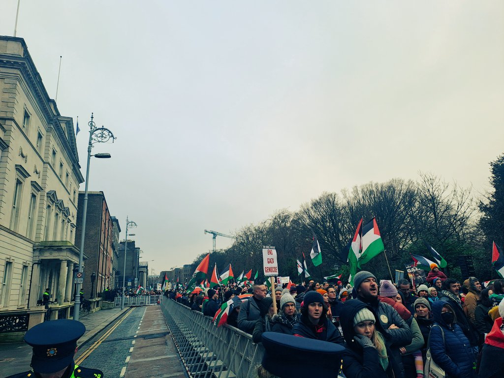 Sinéad Ní Bhrádaigh (@nisinead) on Twitter photo In support of a #ceasefireNOW in Gaza. At <a href="/dfatirl/">Irish Foreign Ministry</a> right now. Thousands of people here. Government should reflect the will of the people @merrionstreet <a href="/LeoVaradkar/">Leo Varadkar</a> <a href="/MichealMartinTD/">Micheál Martin</a> In support of a #ceasefireNOW in Gaza. At <a href="/dfatirl/">Irish Foreign Ministry</a> right now. Thousands of people here. Government should reflect the will of the people @merrionstreet <a href="/LeoVaradkar/">Leo Varadkar</a> <a href="/MichealMartinTD/">Micheál Martin</a>
