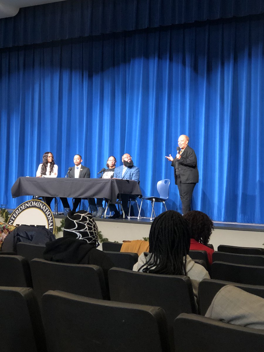 CashforCouncil's tweet photo. Enjoying an engaging Youth Symposium at #mlkmagnet sponsored by @MetroSchools and @SouthernWord. Appreciate the rich dialogue and commitment to youth leadership opportunities. #mlkday #Metrocouncilnash https://t.co/SkMOV3nx01