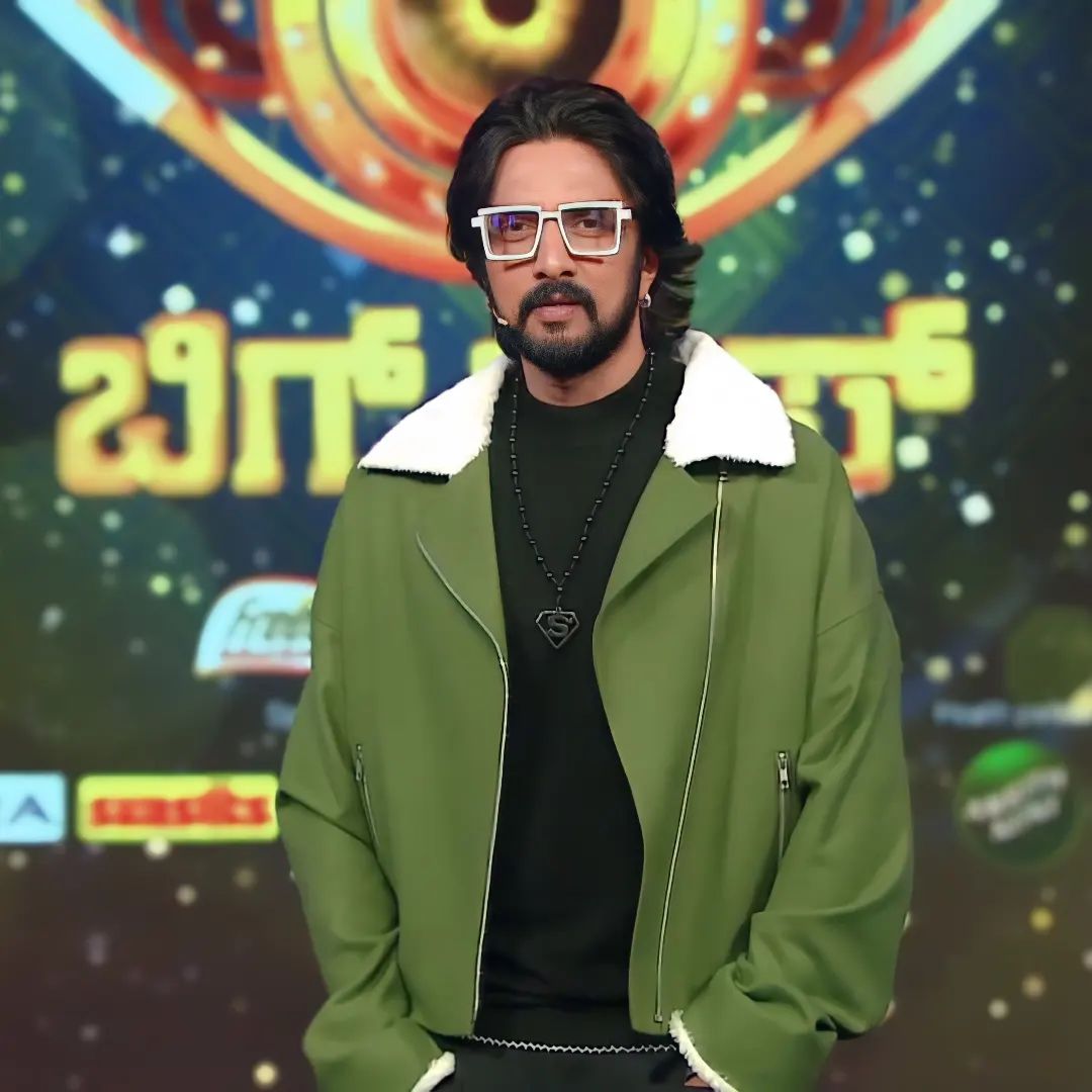 Only__sudeepism's tweet photo. 100 rt bandre #Kcc4 alli play agiddu max video post madtini 😉

WAKE UP MAX TEAM

@KicchaSudeep @theVcreations 
@KRG_Connects #MaxTheMovie https://t.co/CGse7tyVRd