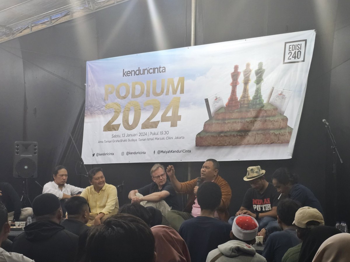 al_one_86's tweet photo. Mas Hendri Satrio, wahh tepi jurang ini 😁 #KCJun https://t.co/u1ZpQeIdVy