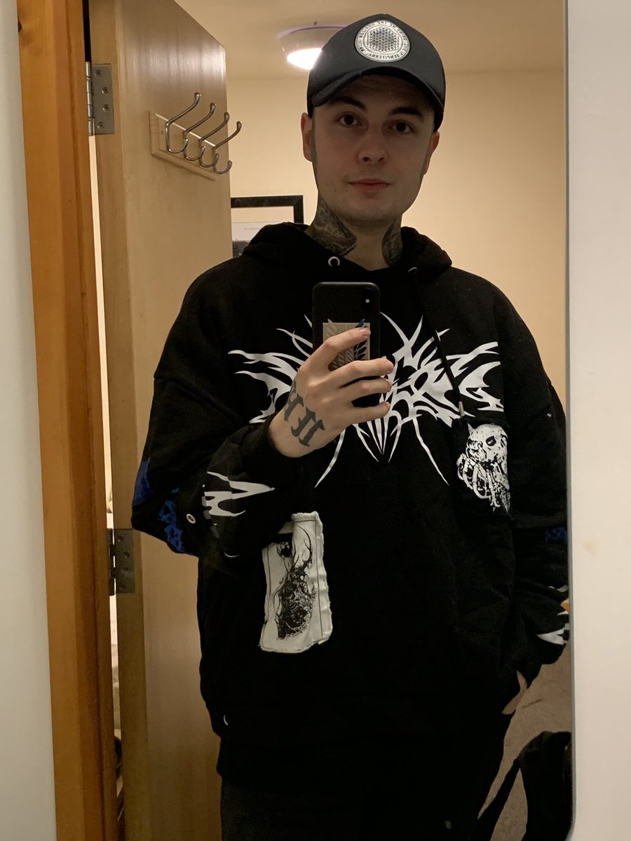 Ready for tonight! 🔥 <a href="/bmthofficial/">Bring Me The Horizon</a> <a href="/badomenscult/">BAD OMENS</a>