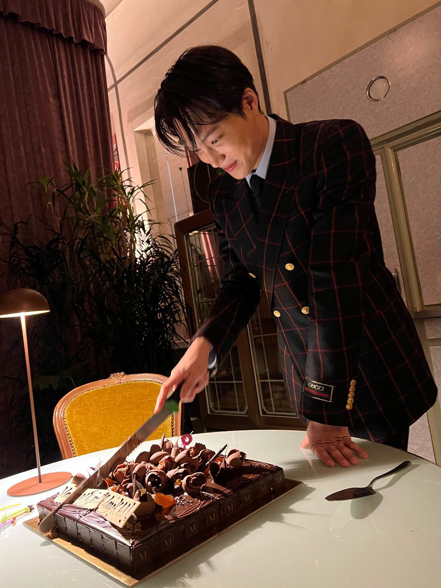 jklmnyh1238's tweet photo. Happy kai dayyyyy

Hi jonginie oppa selamat ulang tahun 🎂🎁🎉 aku cuma berharap semoga kamu selalu sehat dan bahagia selama menjalankan kewajiban mu sebagai warga negara korsel🥰 see u tahun depan oppa🤞 we love you kai~ahhh

#Happykaiday
#happyjonginday 
#Hello30thKAI https://t.co/DQzcBovEYN