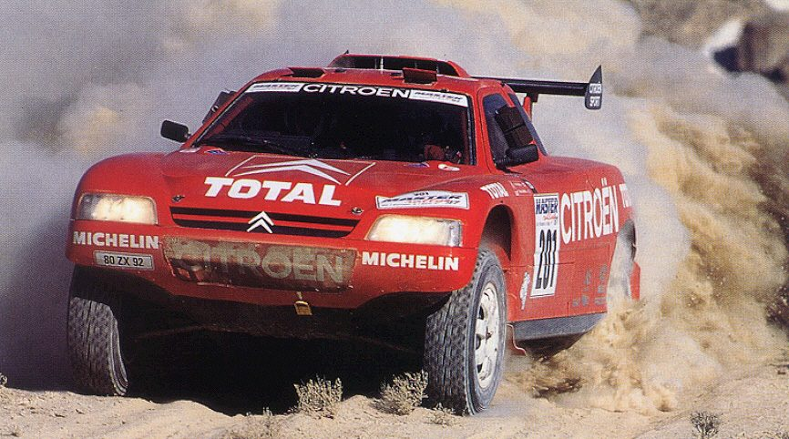 シトロエン ZXラリーレイドって無印 (91年) からEvo2 (92-93年) Evo3